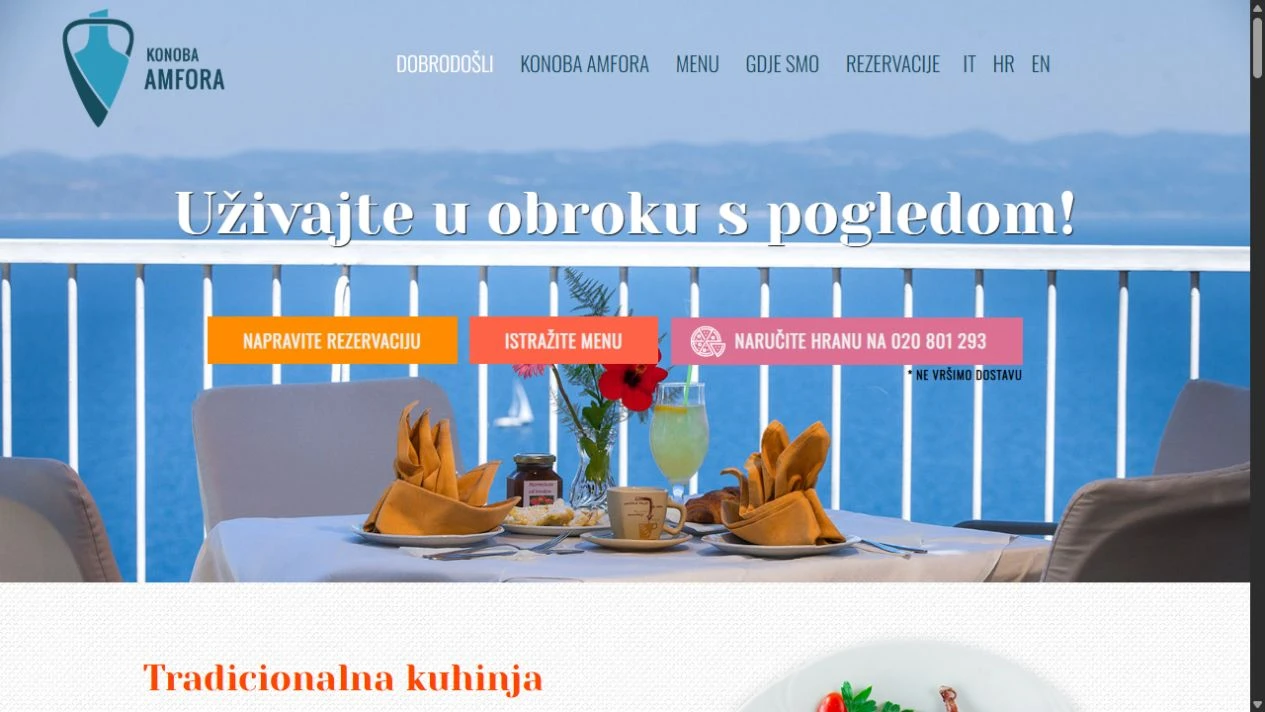 Naslovnica Konobe Amfora s fotografijom terase, pogledom na more i poveznicama na jelovnik i rezervacije.